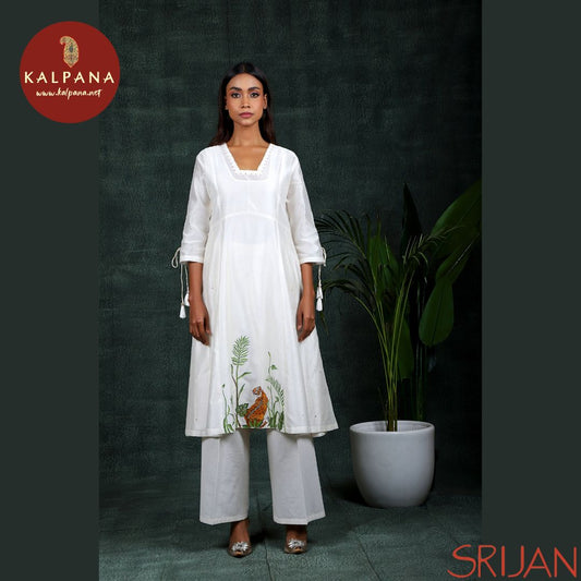 Top : Gond Large Kalidaar Off White Chanderi Shirt and Glass Neck Neckline.
Dupatta: It comes with Off White color Gond Chanderi Dupatta.
Bottom : The Cambric Gond Off White color Pyajama.
Perfect for Casual,Wear. Recommended for Summer season(s). Dry Clean Only
Country Of Origin:India
Weight: 500 gms