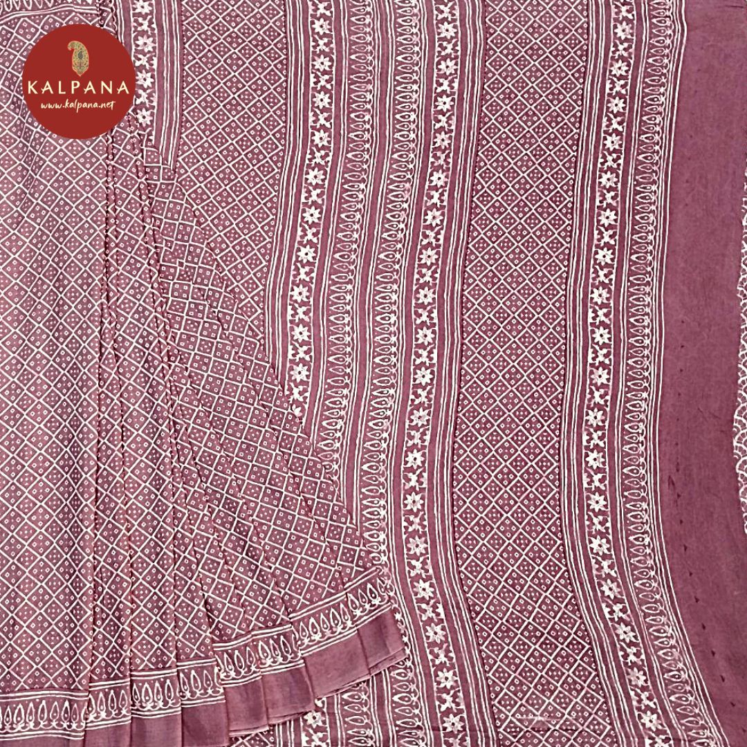 Printed Pure Cotton Saree with All Over Printed and Printed Border. The Palla is Printed. It comes with Self Colored Printed Unstitched Blouse with . Perfect for Multi Occasion Wear. Recommended for Festive season(s). Dry Clean Only
Saree 5.4 mts
Blouse 0.8 mts
Country Of Origin:India
Weight: 500 gms