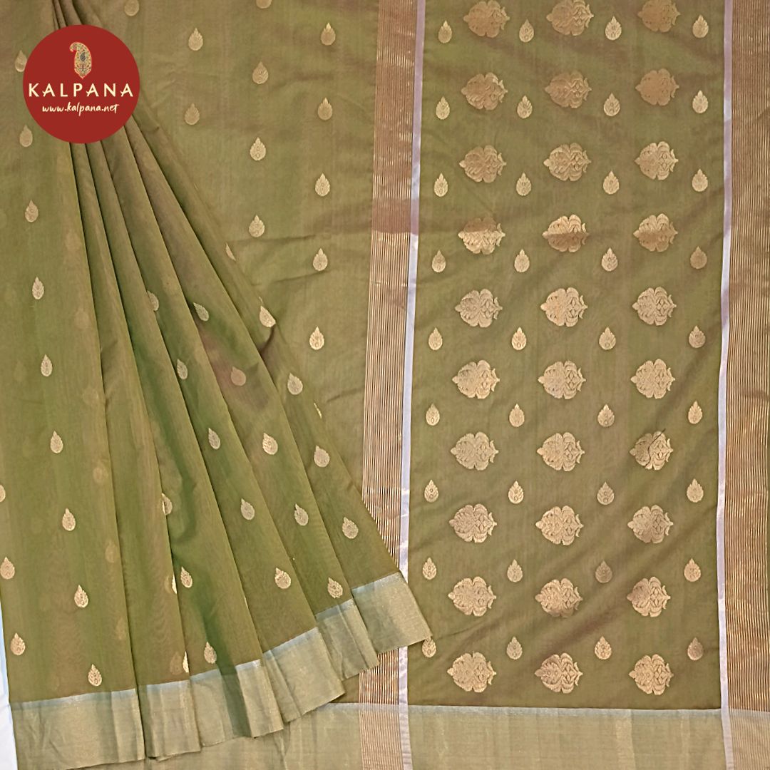 Handloom Pure Chanderi Saree with All Over Motifs and Tissu Border Border. The Palla is Zari. It comes with Self Colored Tissue Unstitched Blouse with . Perfect for Multi Occasion Wear. Recommended for Festive season(s). Dry Clean Only
Saree 5.4 mts
Blouse 0.8 mts
Country Of Origin:India
Weight: 500 gms