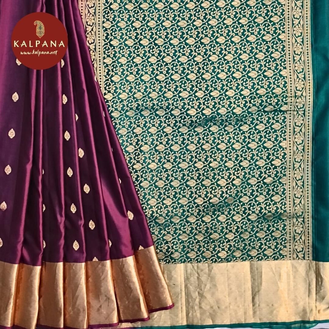 DarkMagenta Bangalore Handloom Pure Silk Saree with Zari Border. The Palla is Woven Zari. The Self colored Plain Unstitched Blouse with woven border has Zari Border Perfect for Semi Formal Wear in Summer season(s). Dry Clean Only.
Saree 5.4 mts
Blouse 0.8 mts
Country Of Origin:India
Weight: 500 gms
