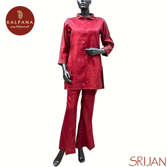 Top : Madhubani A Line Pure Tussar Shirt with All Over Embroidery and Self Border. The Neckline is Shirt Collar
Bottom : The Turkey Silk Bell Bottom is Brown.
Perfect for Multi Occasion Wear. Recommended for Autumn & Winter season(s). Dry Clean Only
Country Of Origin:India
Weight: 500 gms