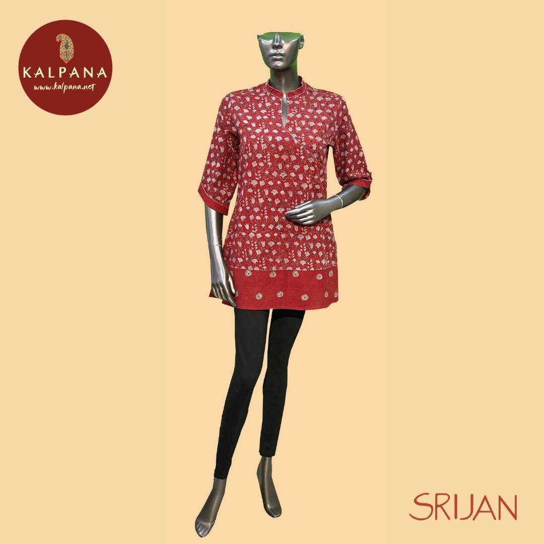 Ajrakh Angarakha Pure Cotton Top. Perfect for Casual Wear. Recommended for Summer season(s). Dry Clean Only
Country Of Origin:India
Weight: 250 gms