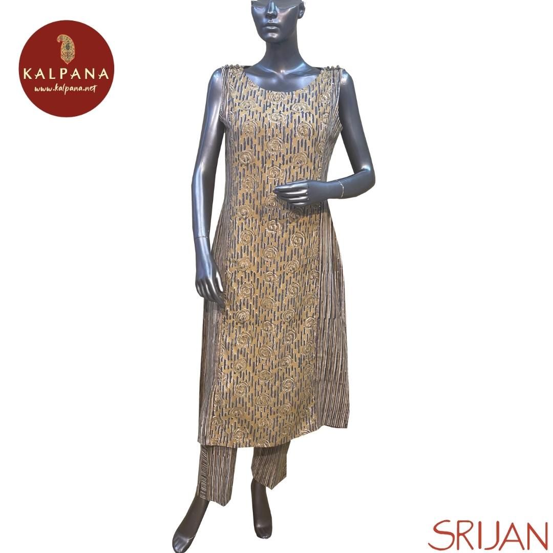 Top : Kalamkari Princess Angarakha Pure Cotton Shirt with All Over Printed and Self Border.
Bottom : The Cotton Pant is Green.
Perfect for Semi Formal Wear. Recommended for Summer season(s). Dry Clean Only
Country Of Origin:India
Weight: 300 gms