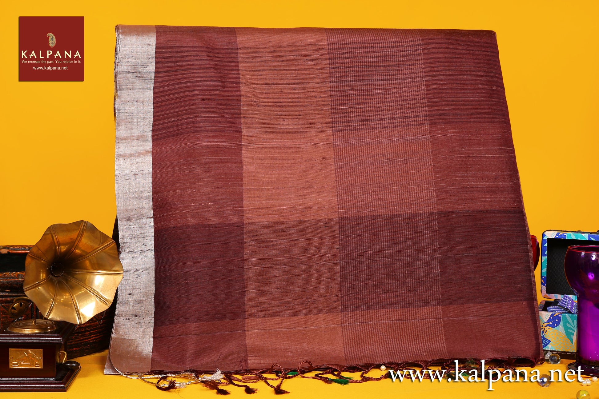 Coimbatore Handloom Pure Silk Saree with All Over Self Checks and Woven Zari Border. The Palla is  Woven. It comes with Self Colored Woven Unstitched Blouse with Woven Border. Perfect for Multi Occasion Wear.  Recommended for All season(s). Dry Clean Only
