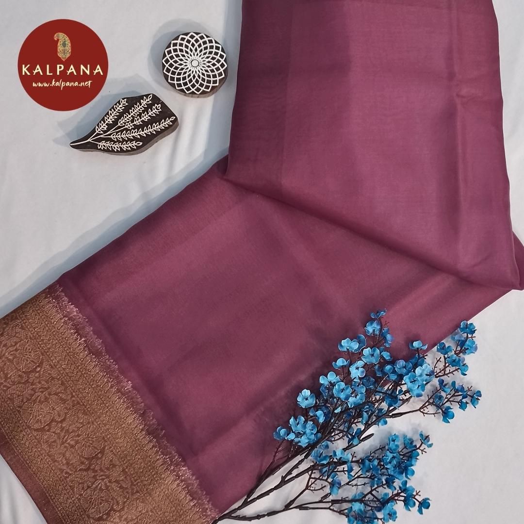 DarkMagenta Woven Blended Organza Saree with Woven Zari Border. The Palla is Woven Zari. The Contrast colored Woven Zari Unstitched Blouse with woven border has Zari Border Perfect for Semi Formal Wear in Autumn & Winter season(s). Dry Clean Only.
Saree 5.4 mts
Blouse 0.8 mts
Country Of Origin:India
Weight: 500 gms