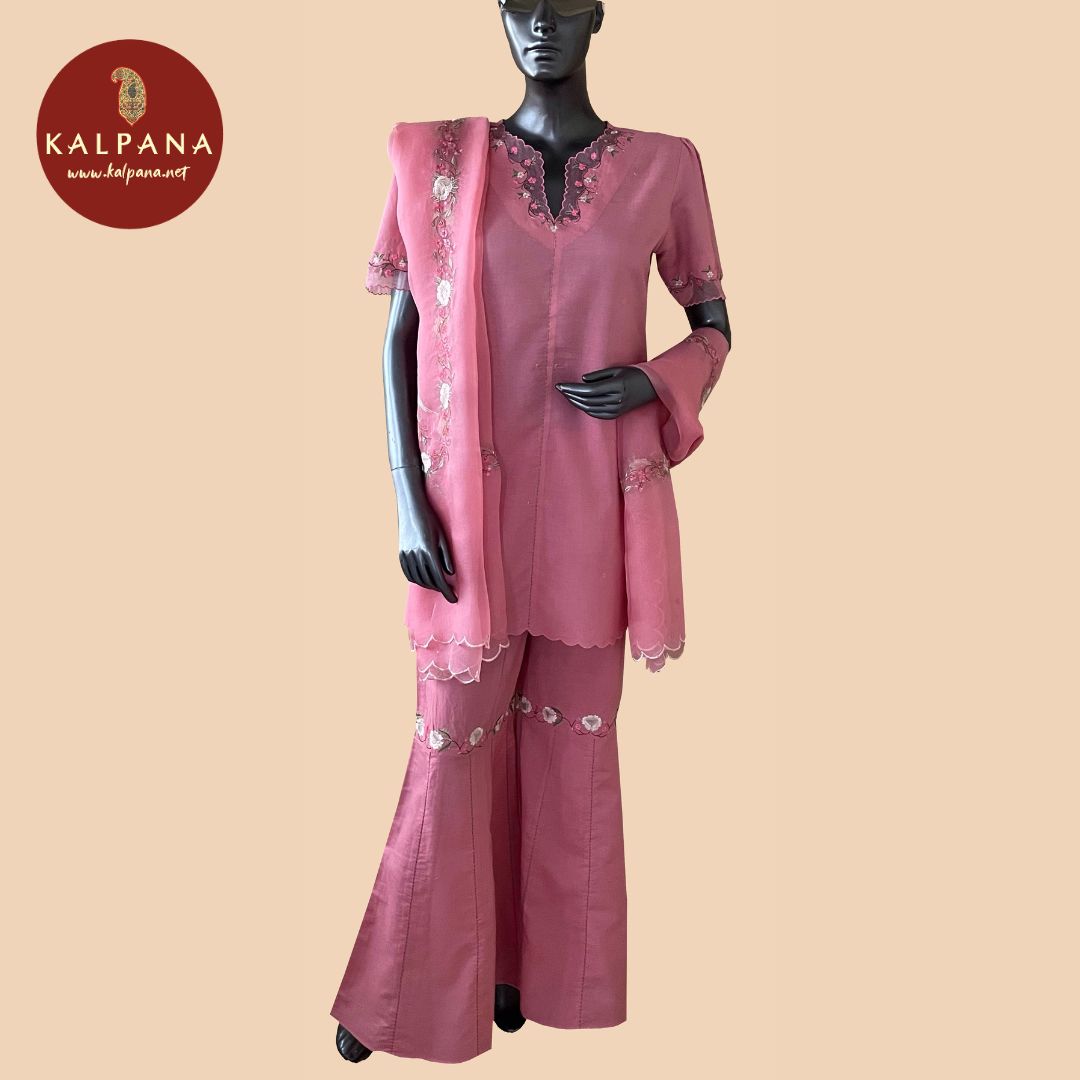 Top : Parsi Gara Short A-Line Pure Linen Shirt with Front Embroidery. The Neckline is Embroidered
Dupatta: It comes with Self matched Rose Pink color Embroidered Parsi Organza Dupatta.
Bottom : The Cotton Satin Sharara is Rose Pink.
Perfect for Semi Formal Wear. Recommended for Summer season(s). Dry Clean Only
Country Of Origin:India
Weight: 750 gms